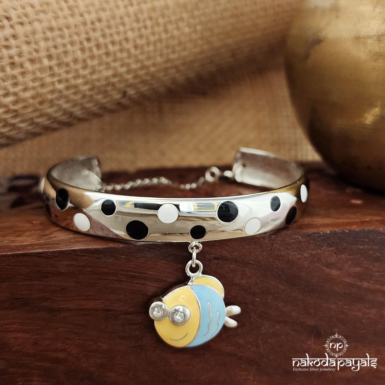 Fish Charm Kada(Ka9351)
