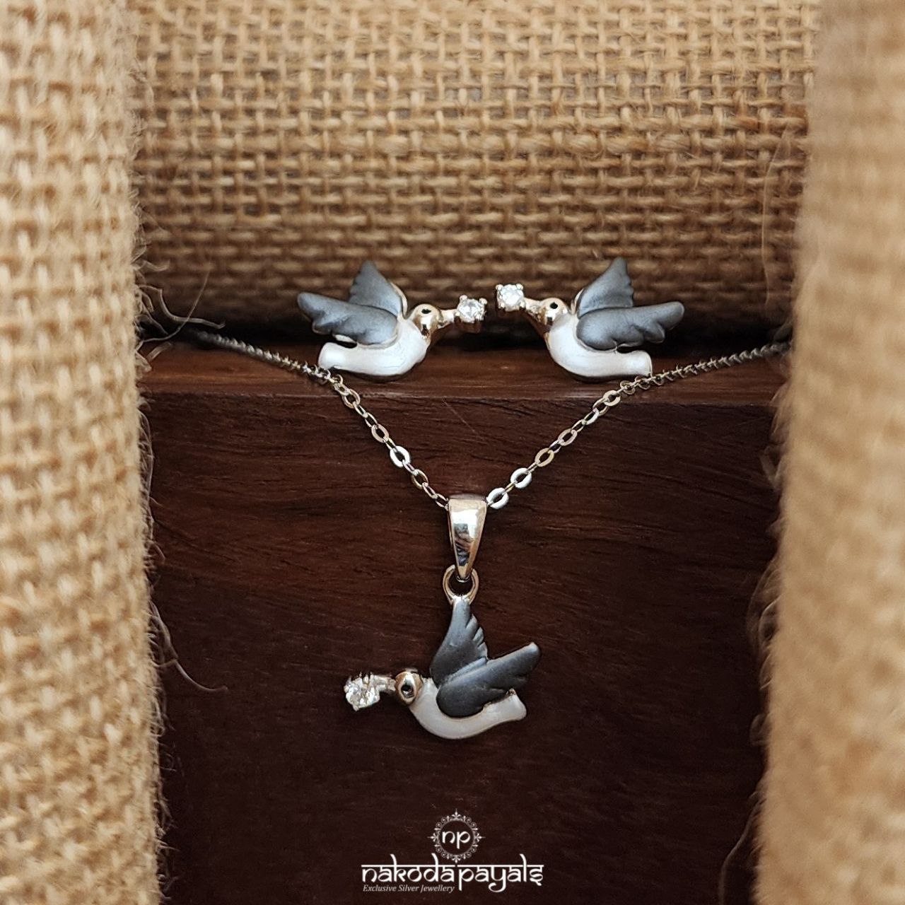 Sterling Flying Flamingo Pendant Set(St3522)