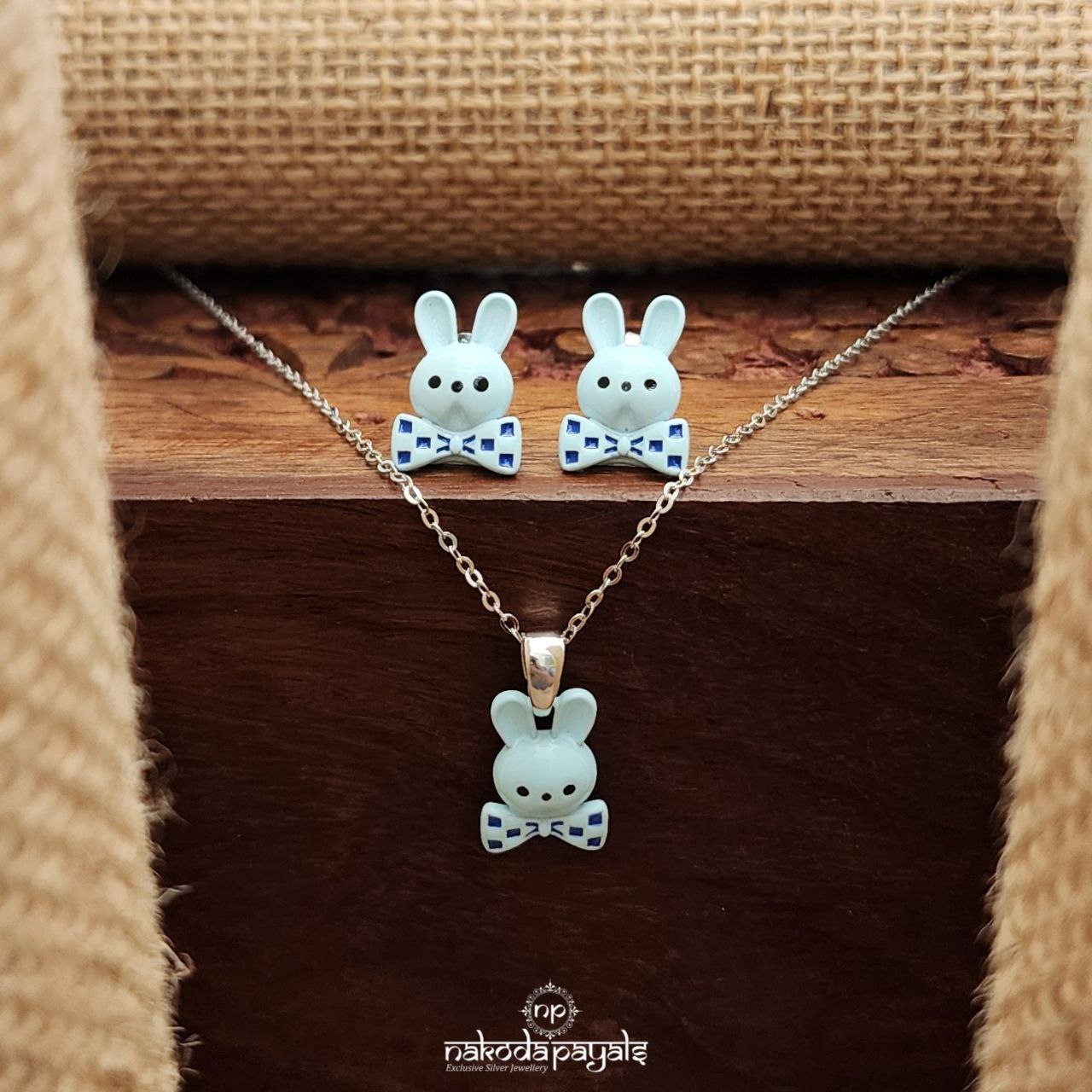 Cute Blue Bunny Pendant Set(St3518)