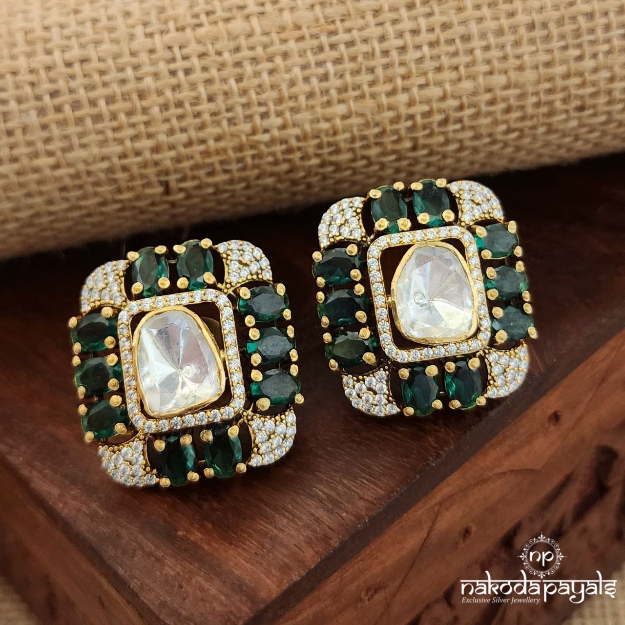 Ratnangi Studs(Ge9306)