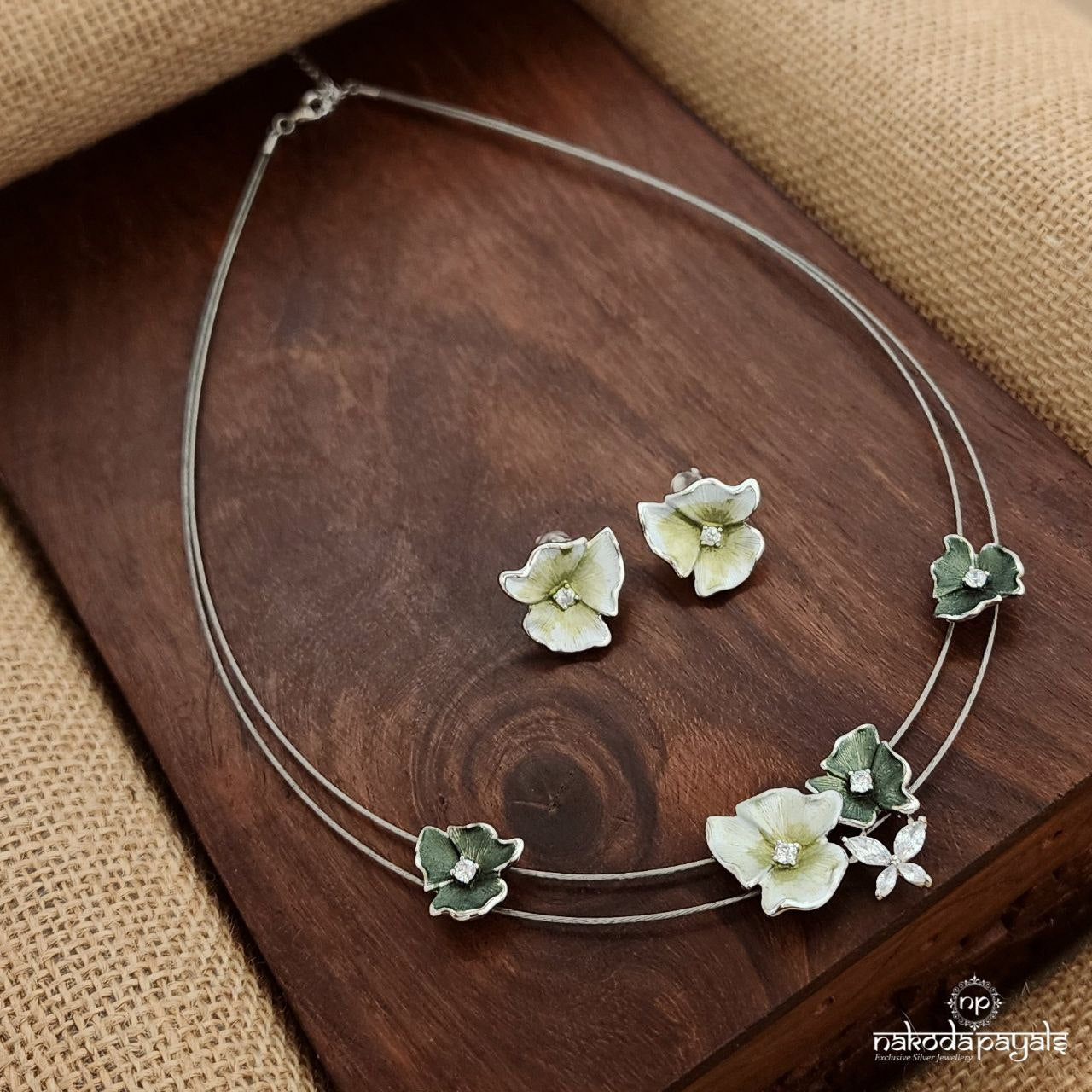 Dazzling Greenish Floral Neckpiece With Earrings(St3525)