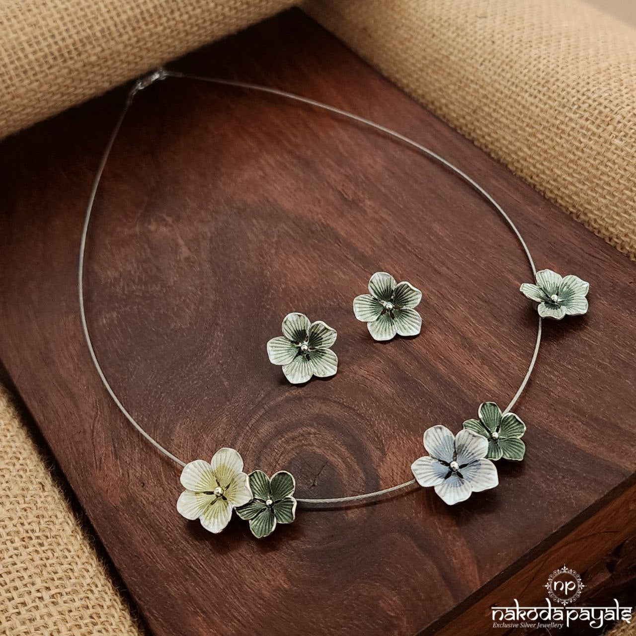 Sterling Floral Neckpiece With Earrings(St3526)