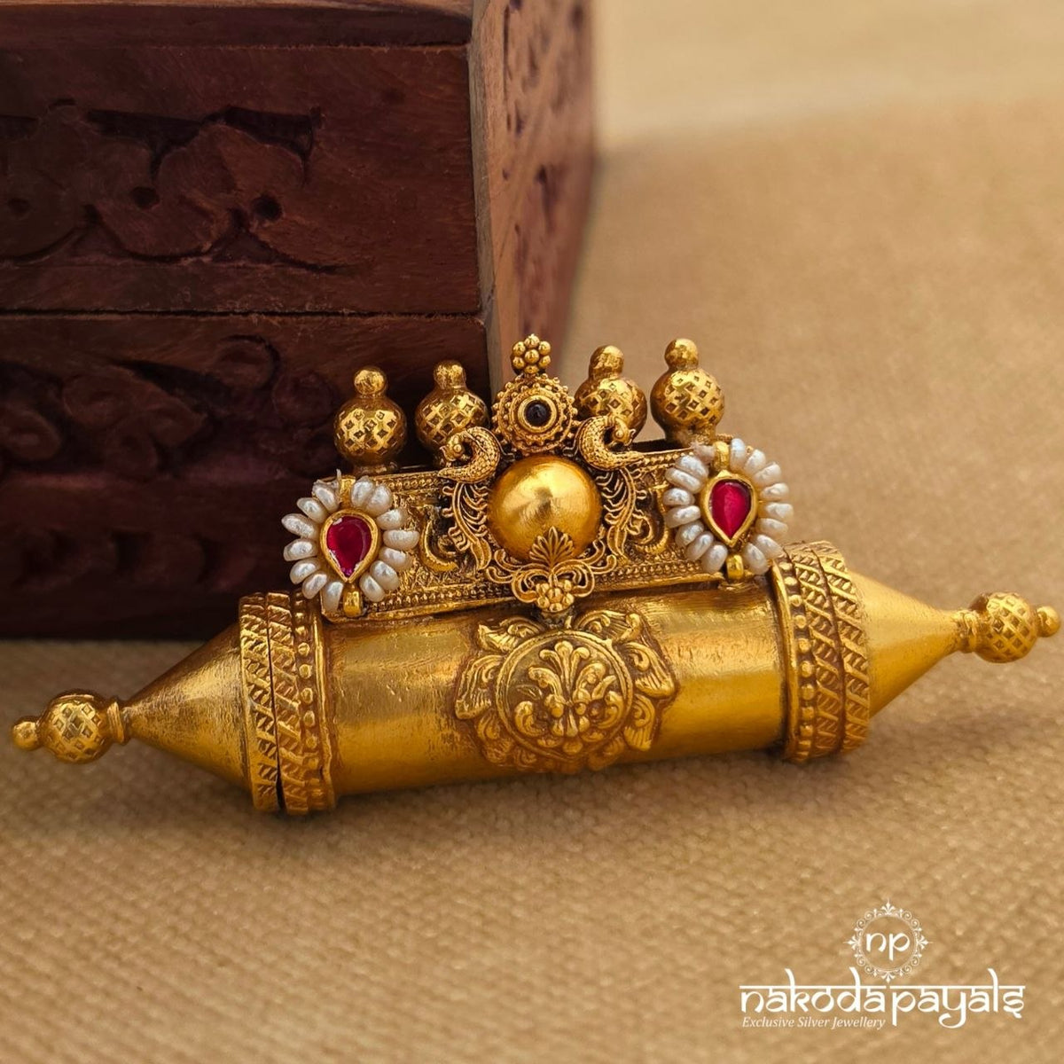 Elegant Long Tabji Pendant (Gp2624)