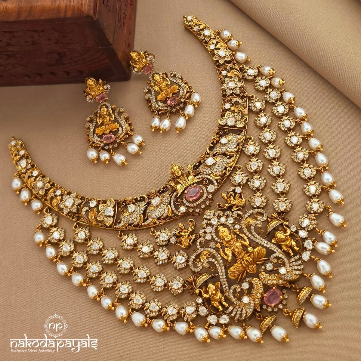 Stunning Layered Moissanite Neckpiece With Earrings (Gn10779)