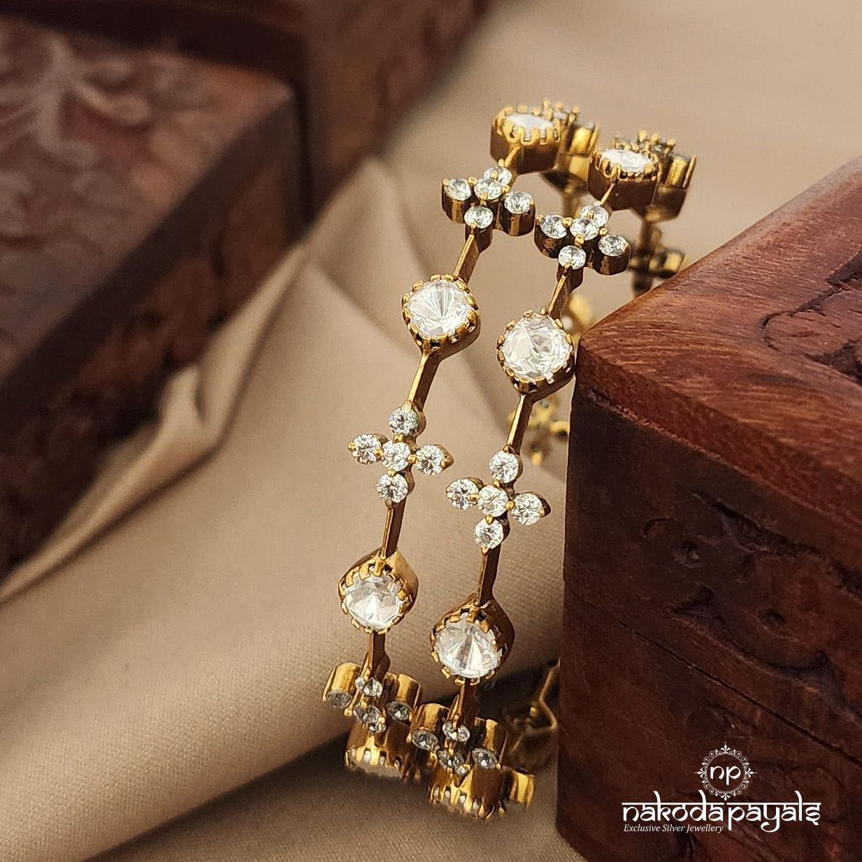 Eye Catching Delicate Moissanite Bangle Pair 2.6 (Gk2616A)