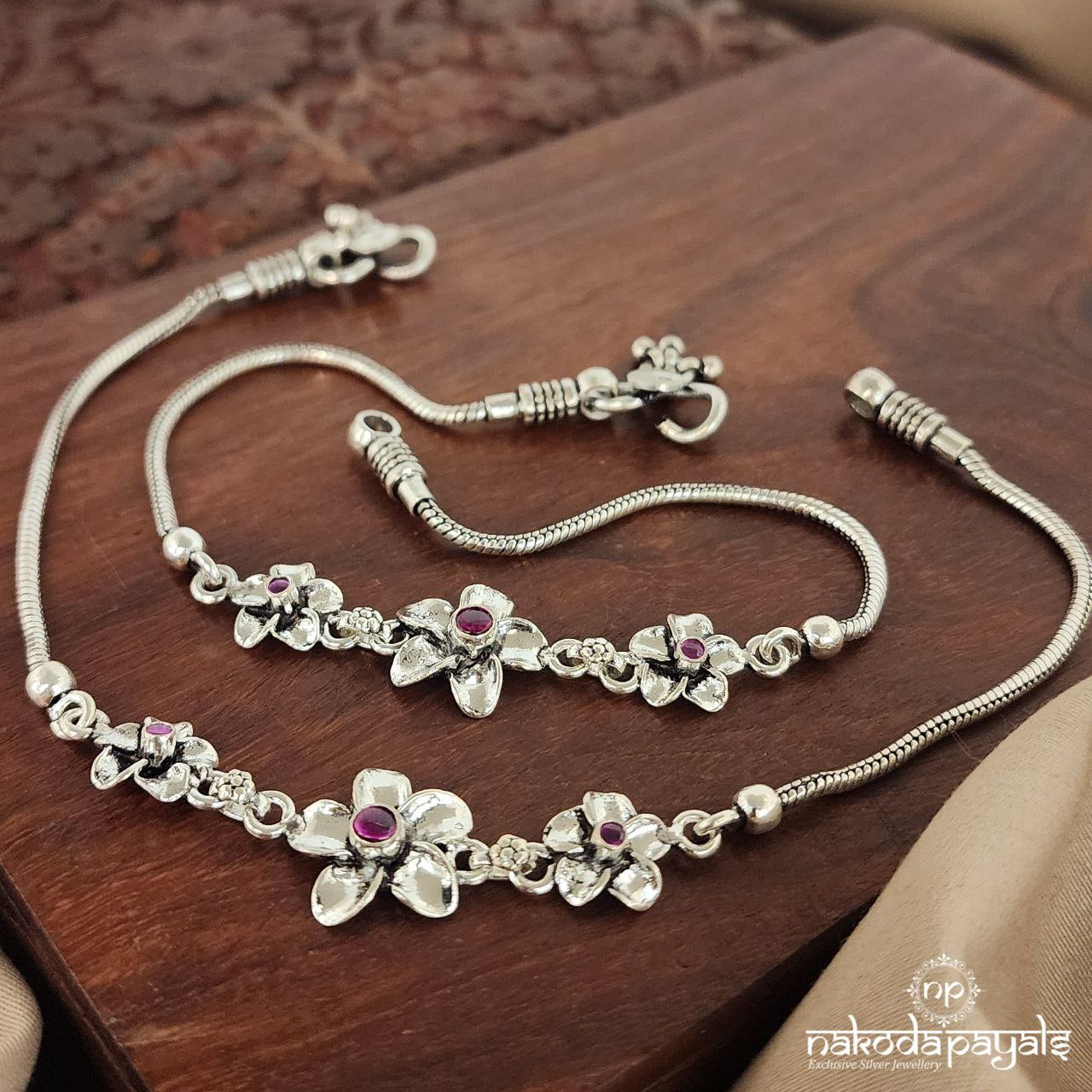 Pretty Pink Floral Anklets (A5635)