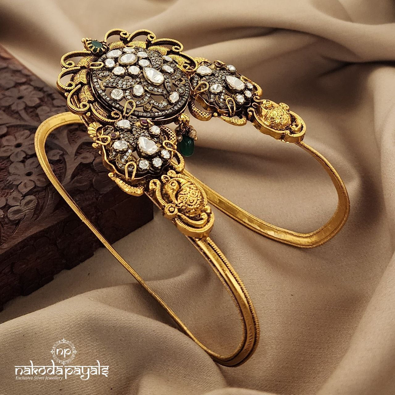 Moissanite Vanki Armlet