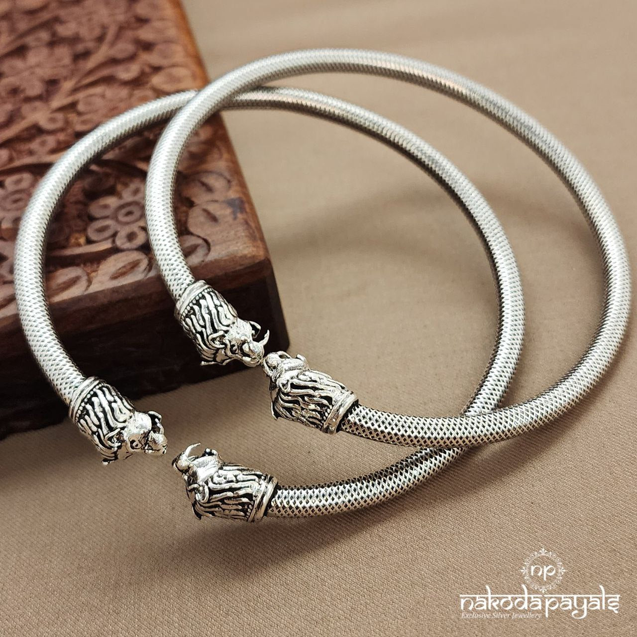 Bold Striped Ankle Kada Pair (A2338)