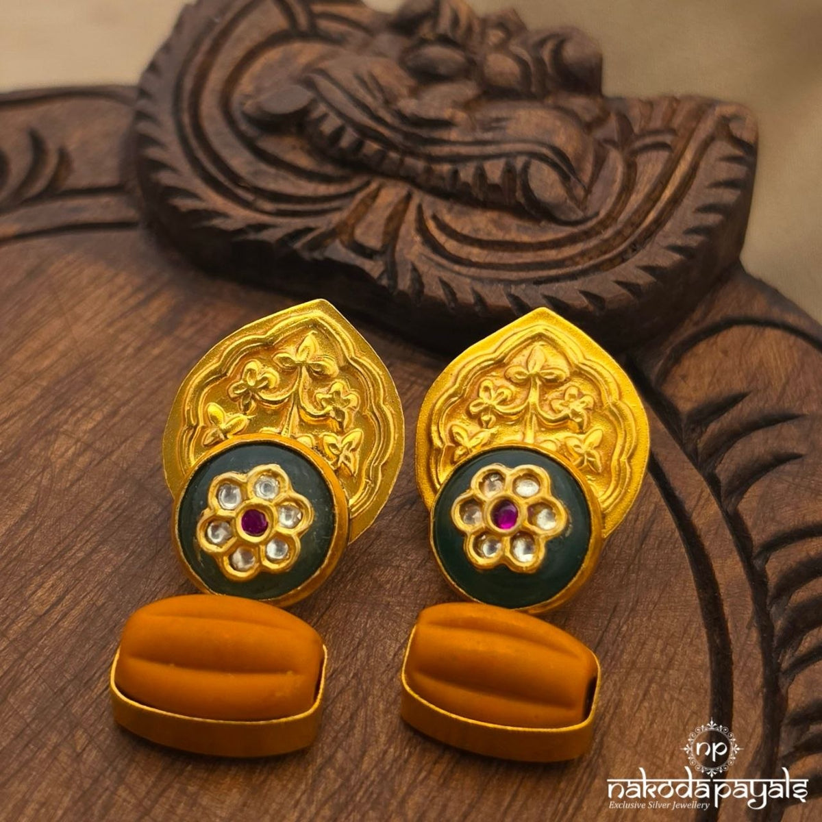 Floral Jade Coral Earrings (Gn11528)