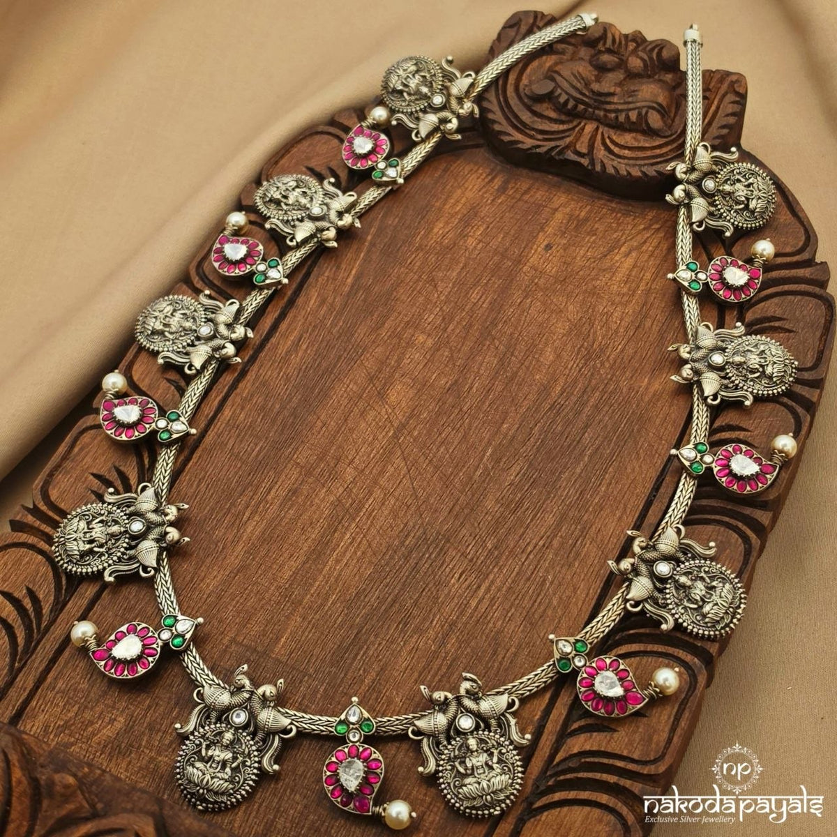 Mango Neckpiece (N12182)