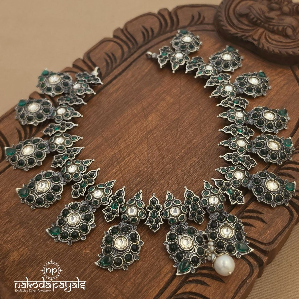 Green Leaf Pearl Drop Neckpiece (N12204)