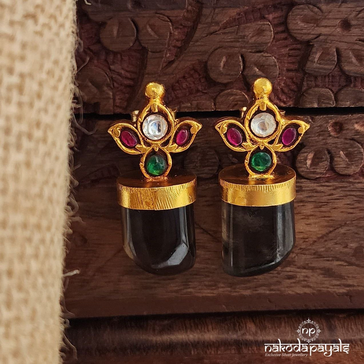 Noor Kalika Drops Kundan Earrings (Ge9811)