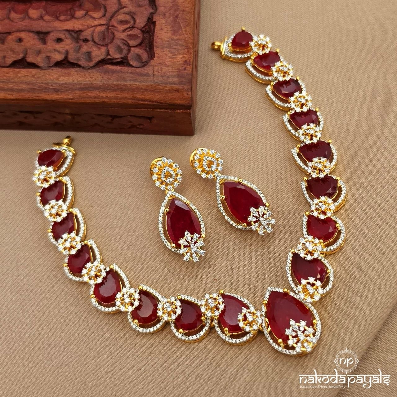 Stunning Ruby Neckpiece With Earrings (Gn10211)