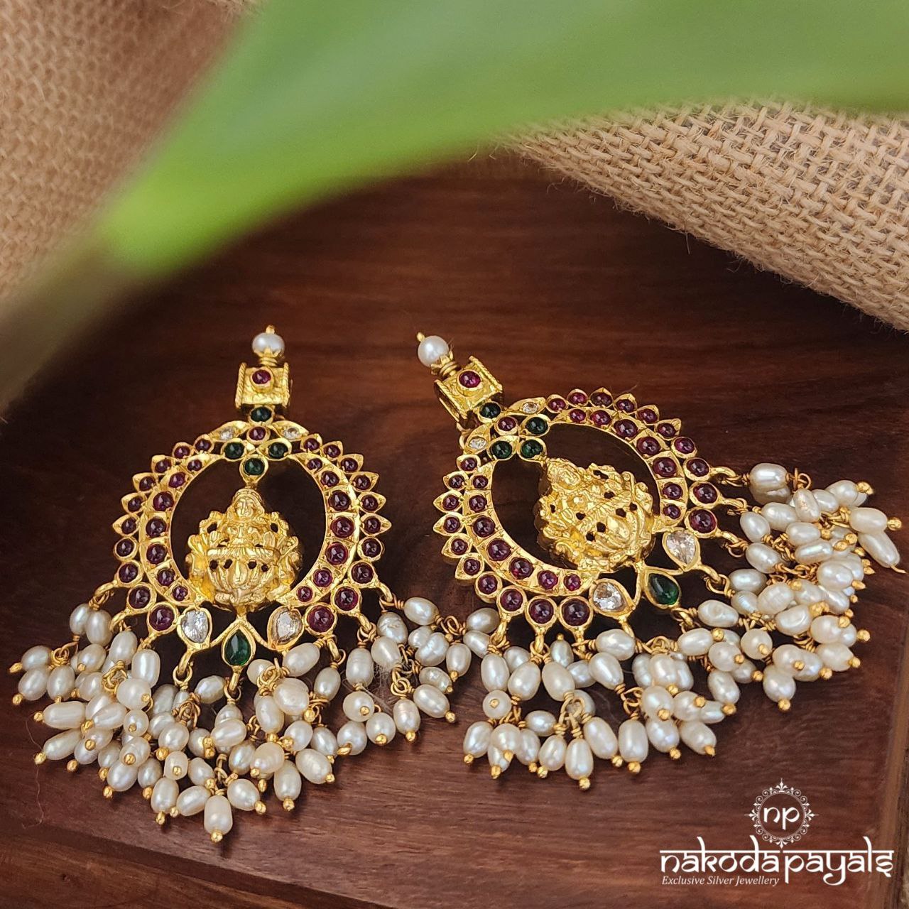 Pretty Pearl Drops Chandbali (Ge8192)