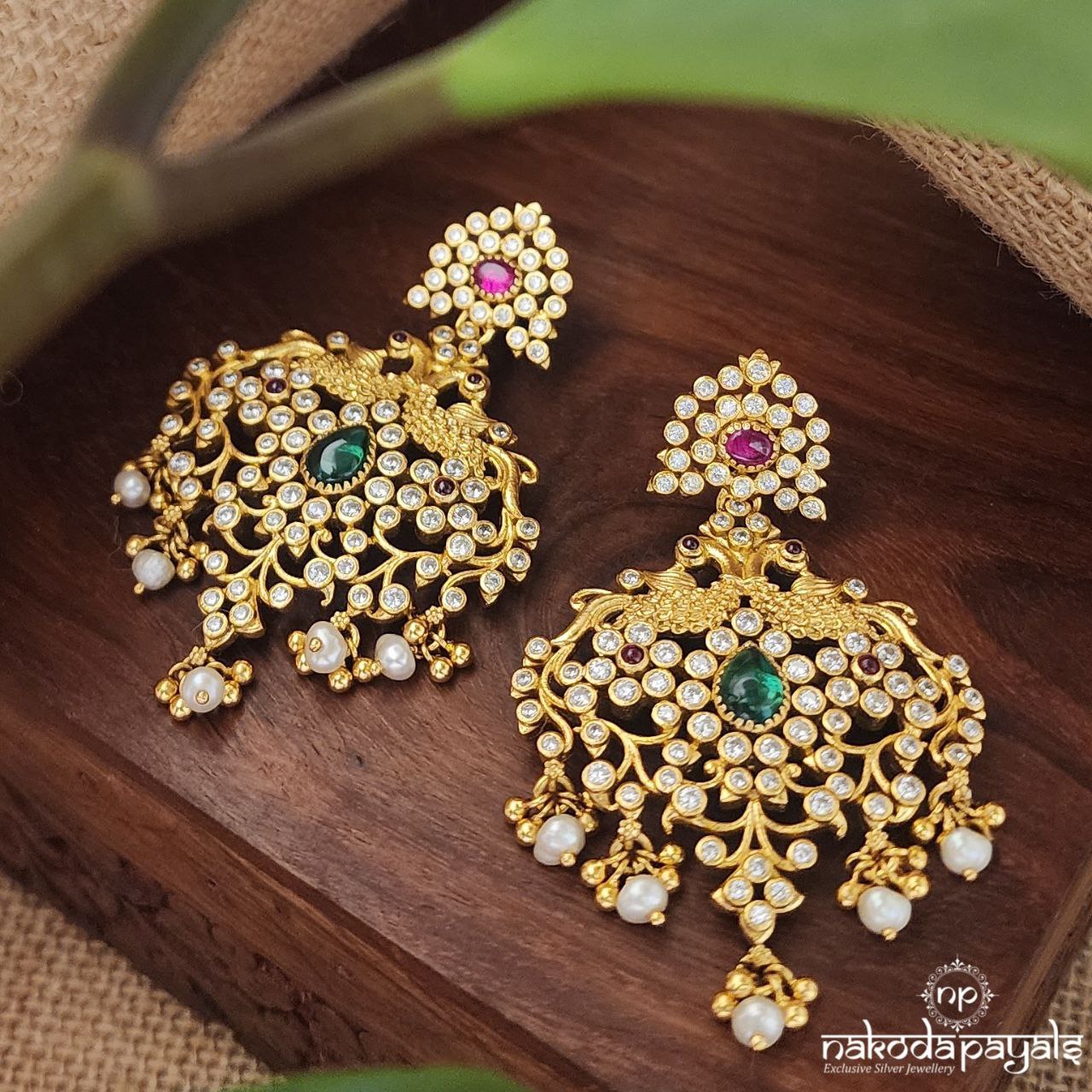 Syntillating Peacock Chandbali (Ge8194)