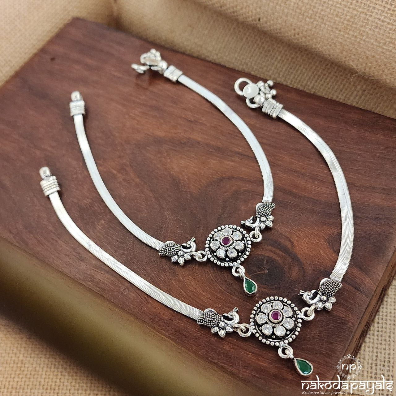 Floral Green Drop Anklets (A5829)