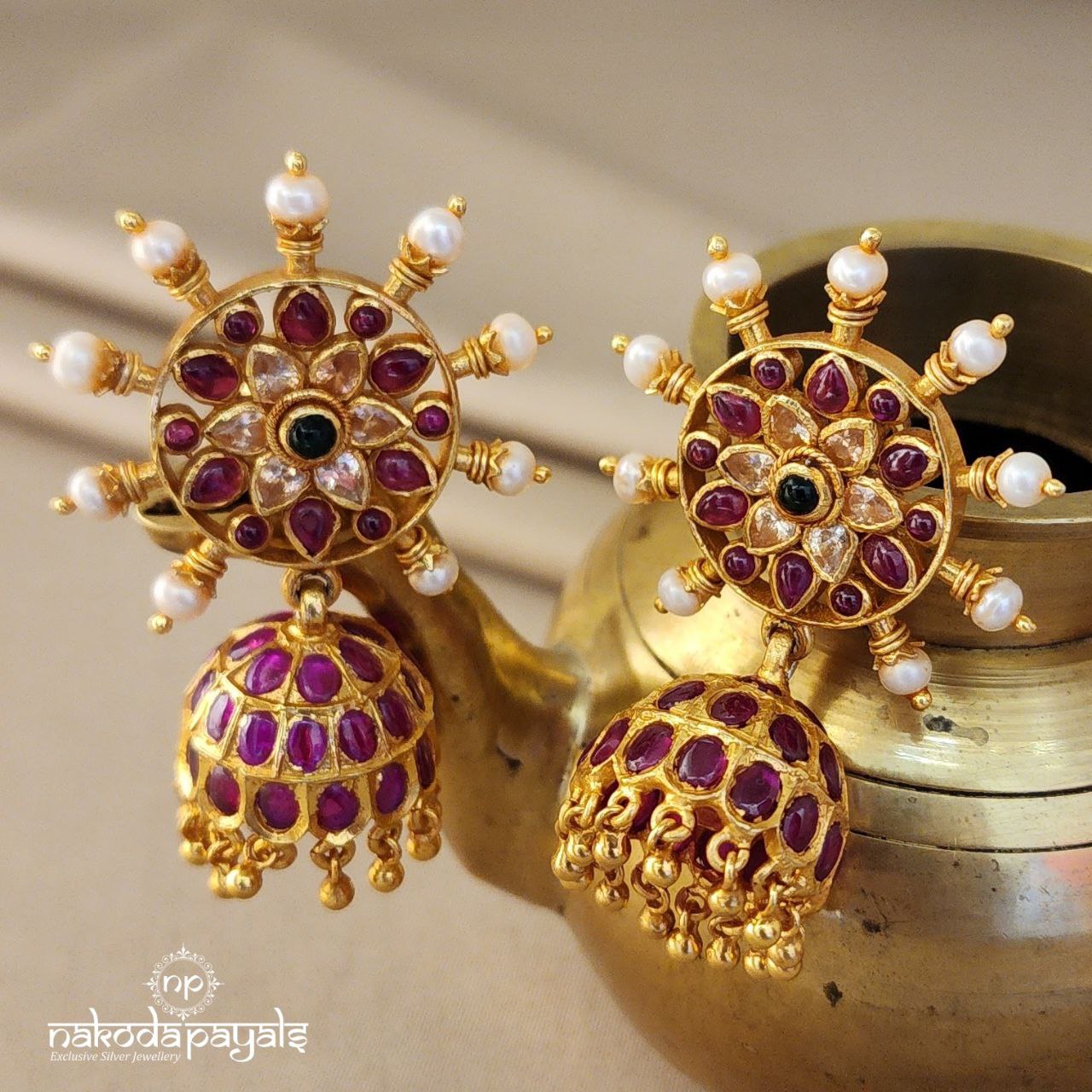 Steering Floral Jhumka (Ge5470)