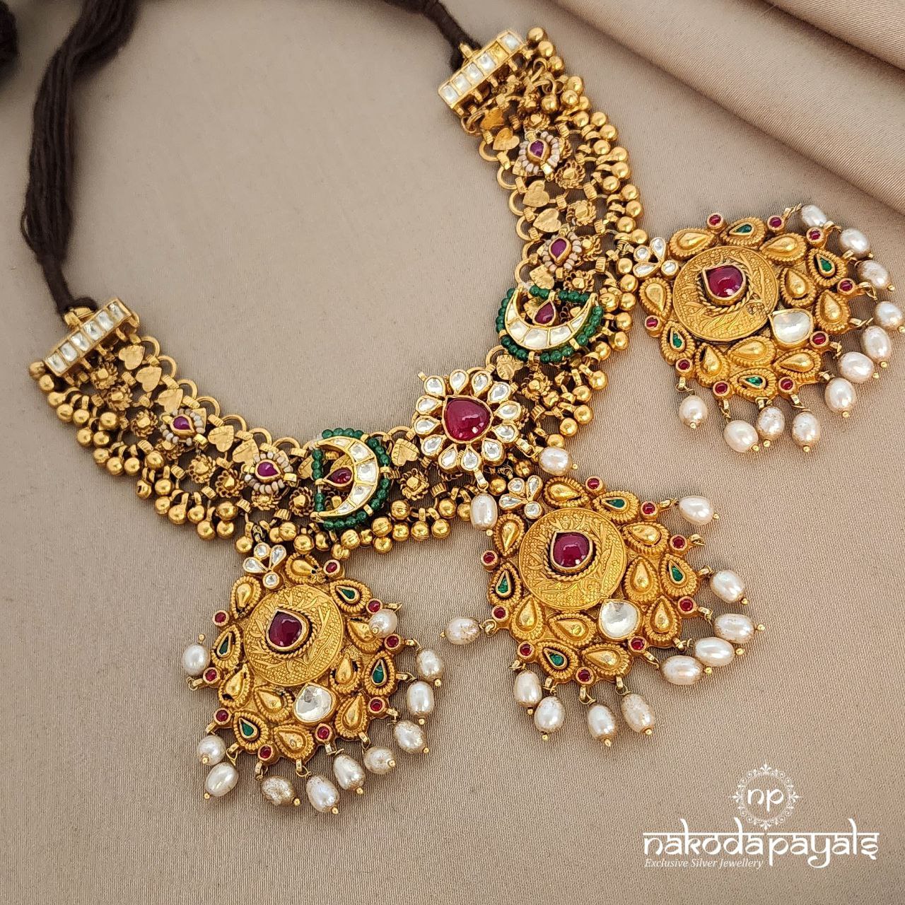 Trio Kundan Neckpiece (GN5845)