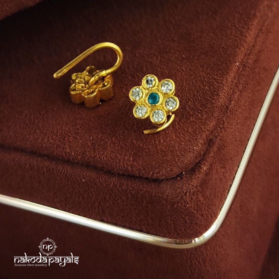 Green Flower Nosepin (NP0492)