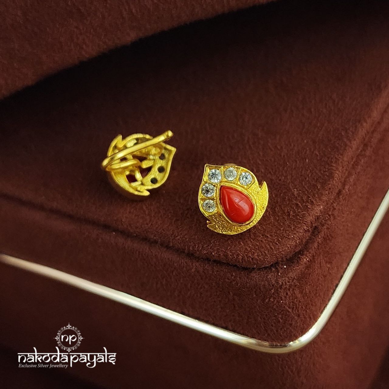 Coral Nosepin (NP0513)