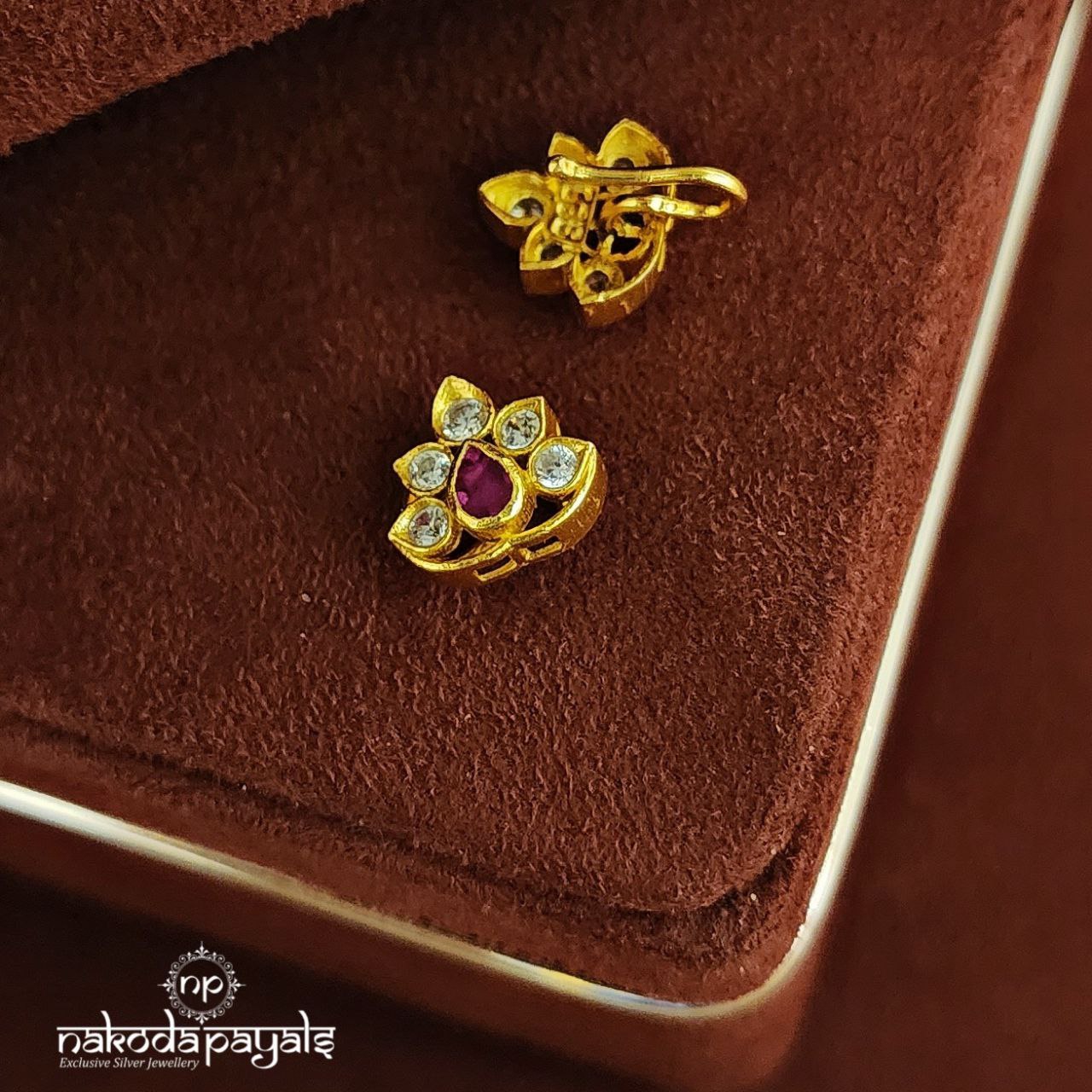 Ruby Cutstone Nosepin (NP0528)