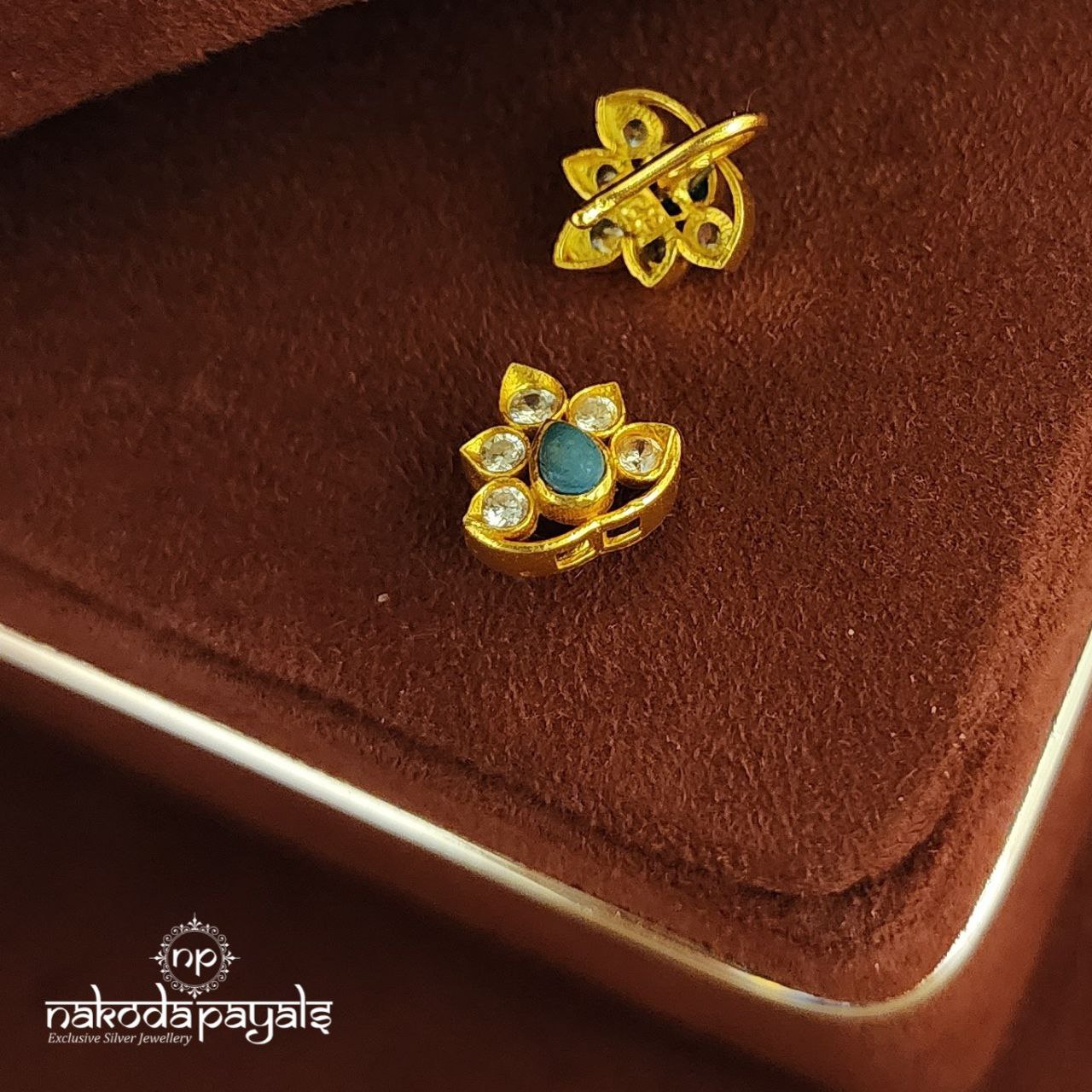 Turquoise Nosepin (NP0529)