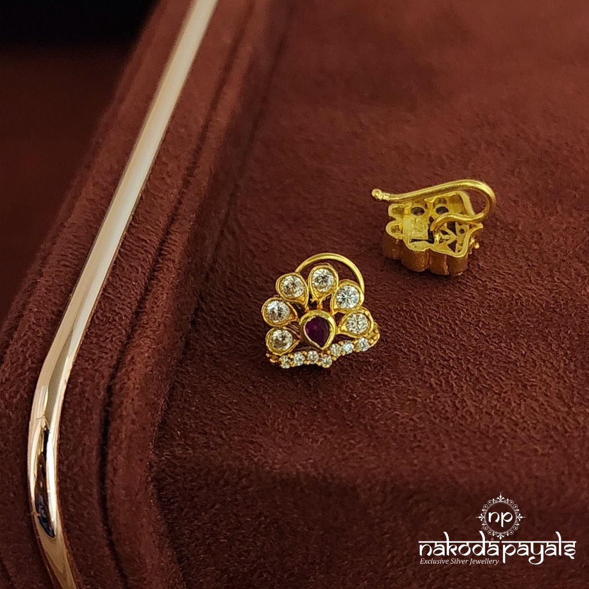 Ruby Cutstone Nosepin (NP0533)