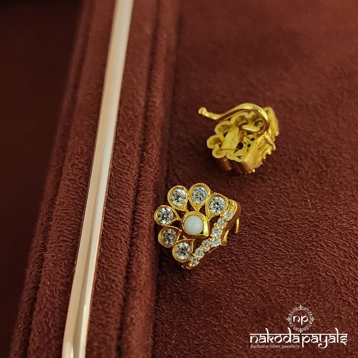 Pearl Nosepin (NP0536)