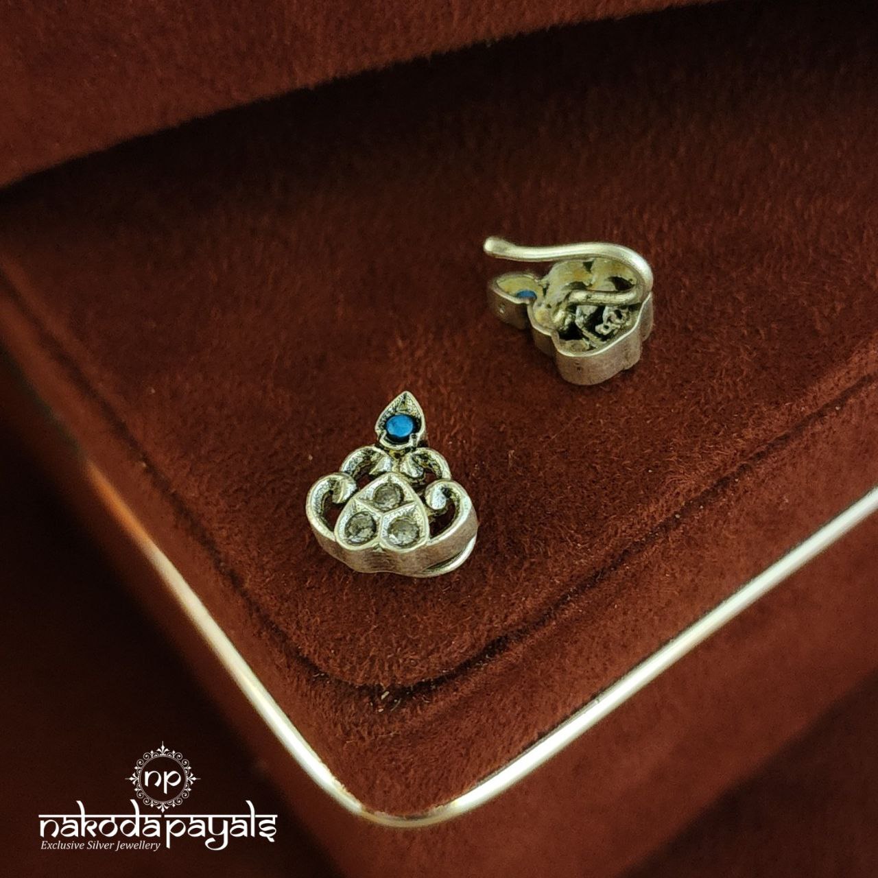 Turquoise Nosepin (NP0565)