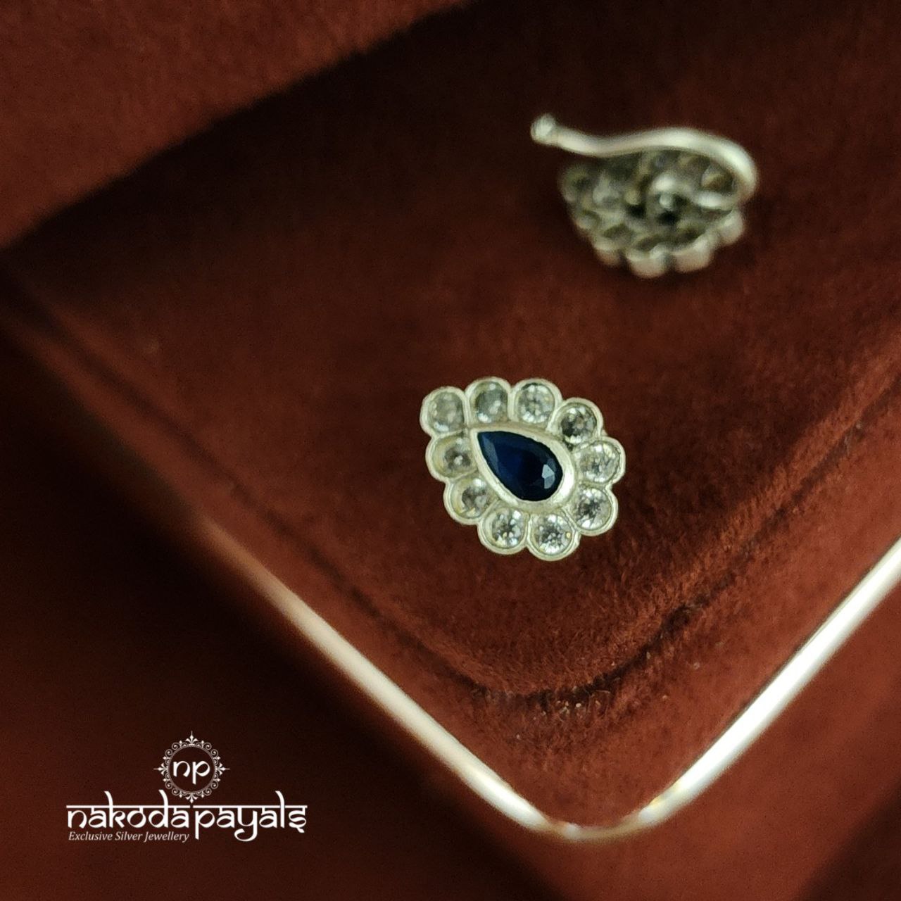 Blue Nosepin (NP0572)