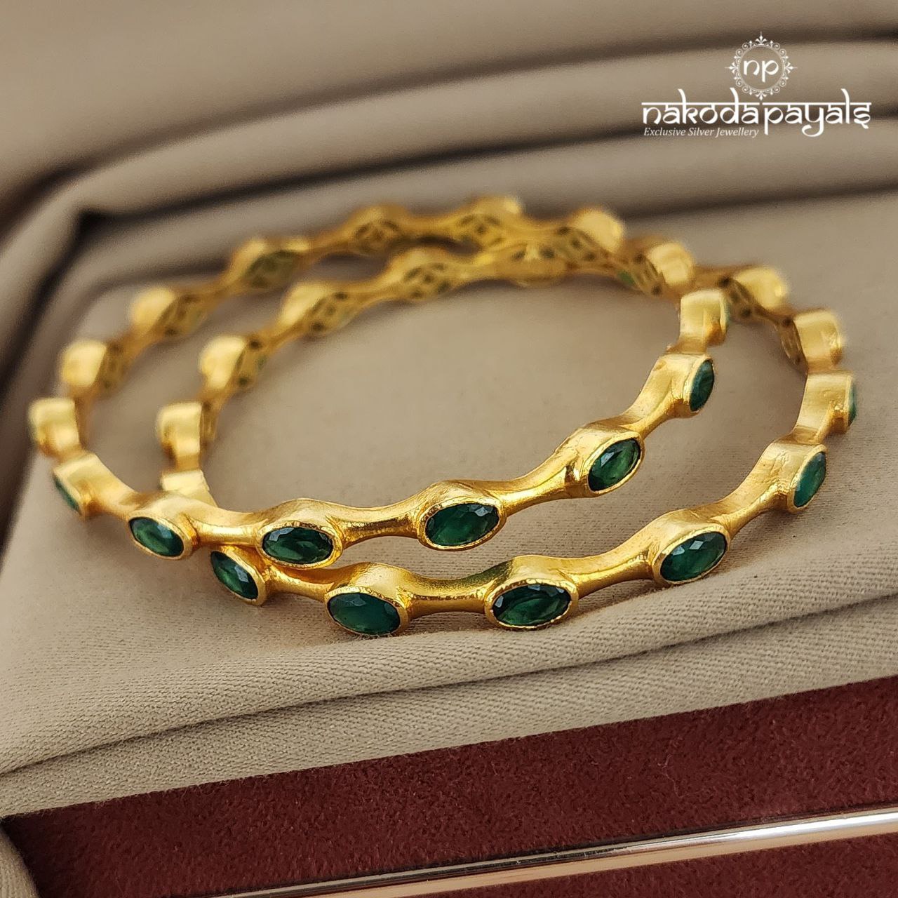 Green Bangle Pair (GK2260)