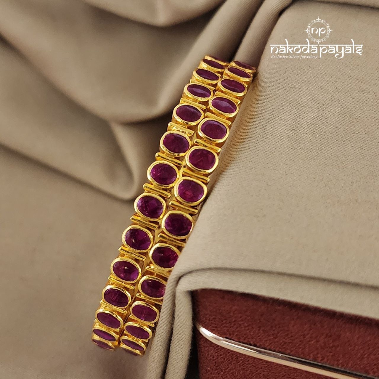 Oval Pink Bangle Pair (GK2309)