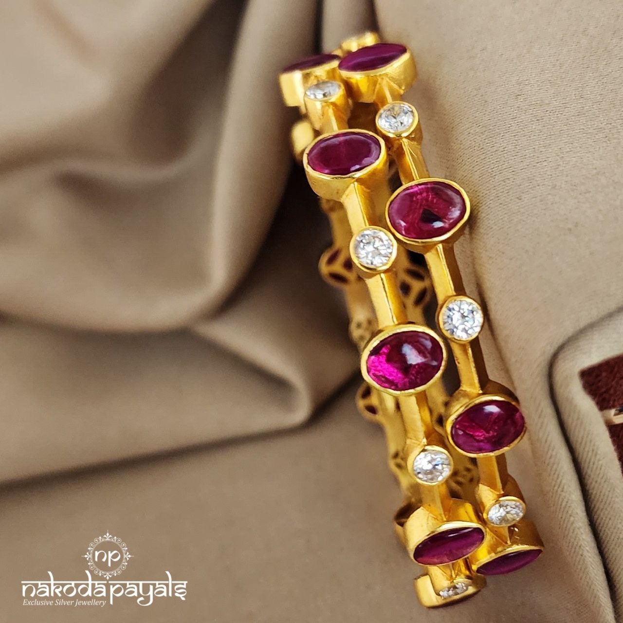 Oval Pink Bangle Pair (GK2311)