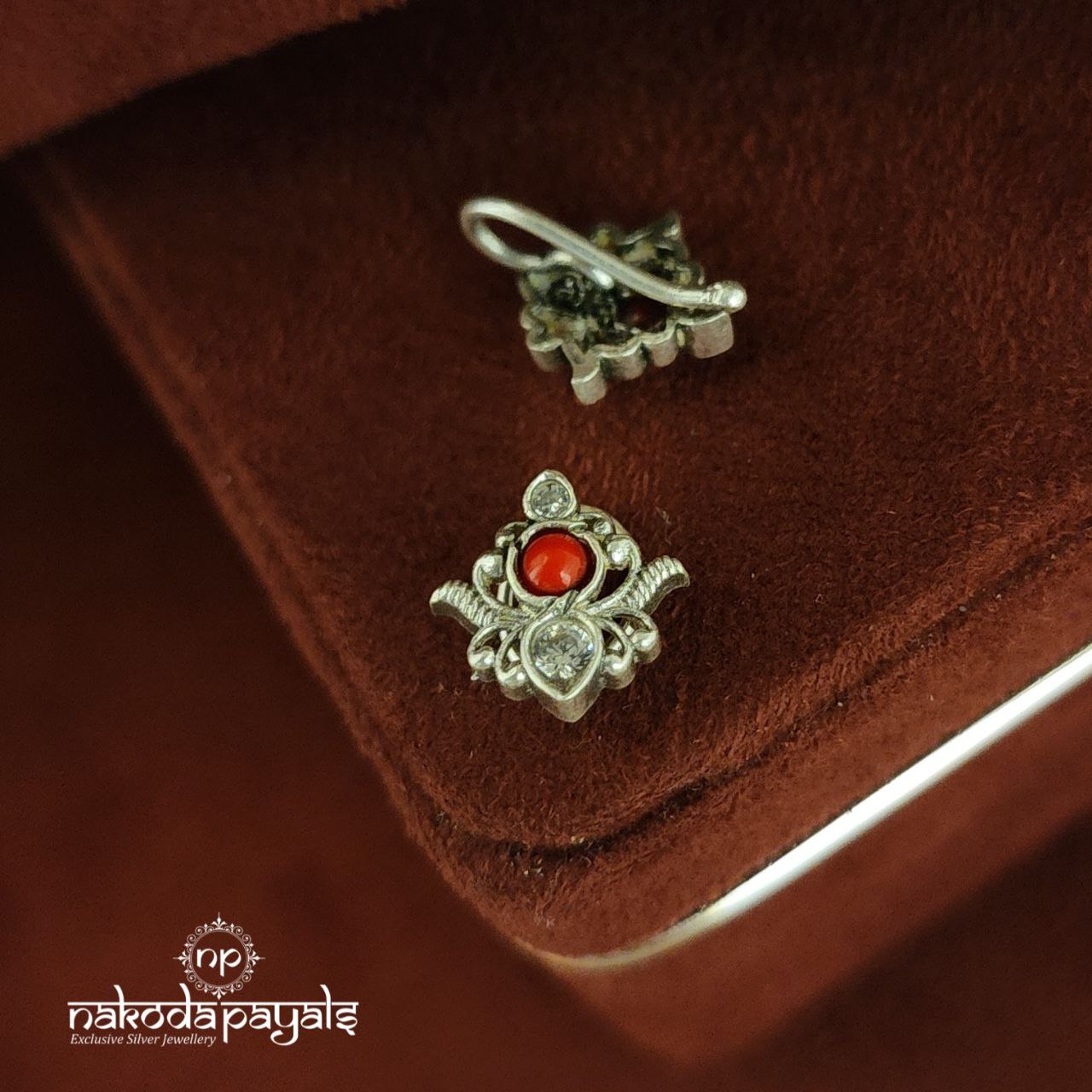 Coral Nosepin (NP0582)