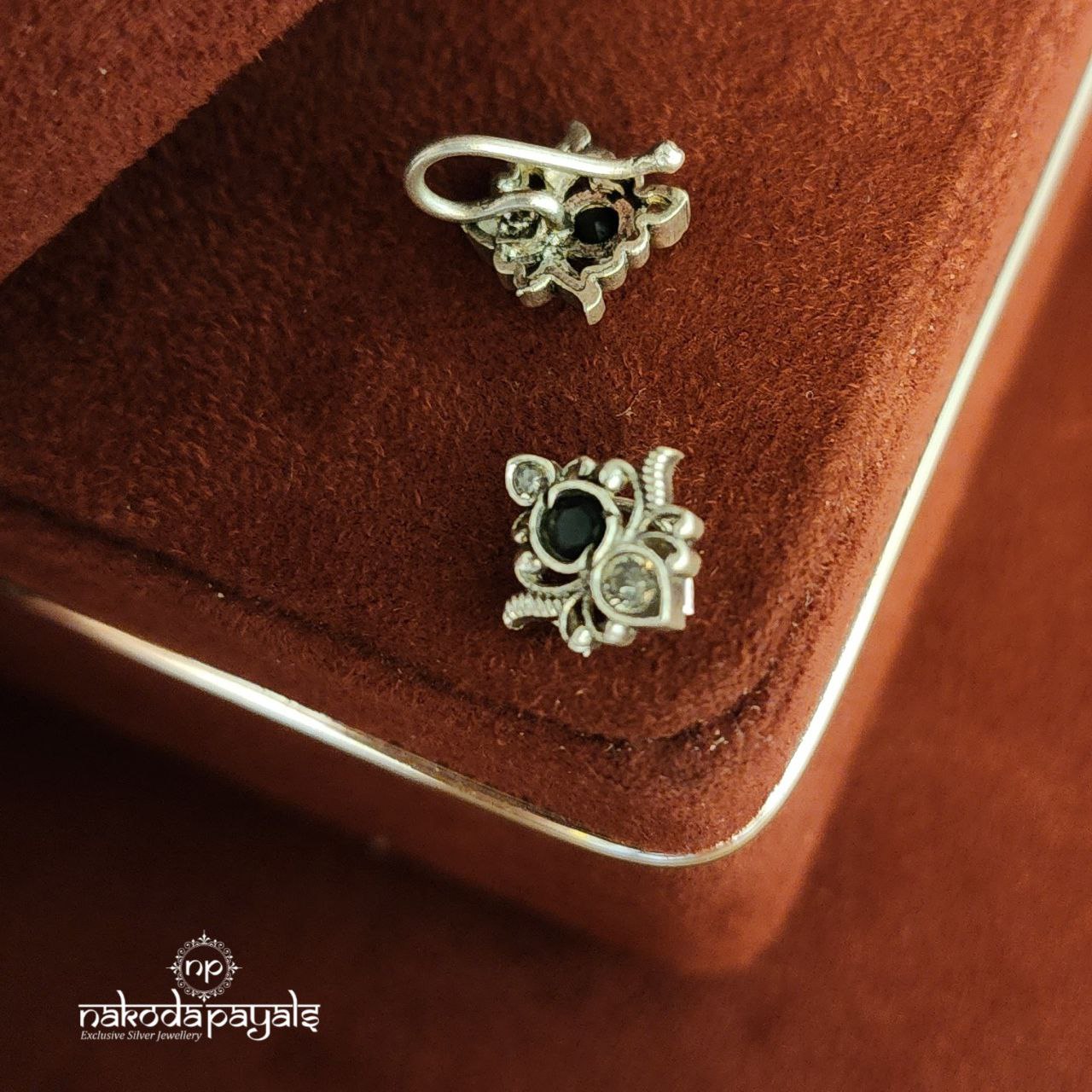 Blue Nosepin (NP0584)