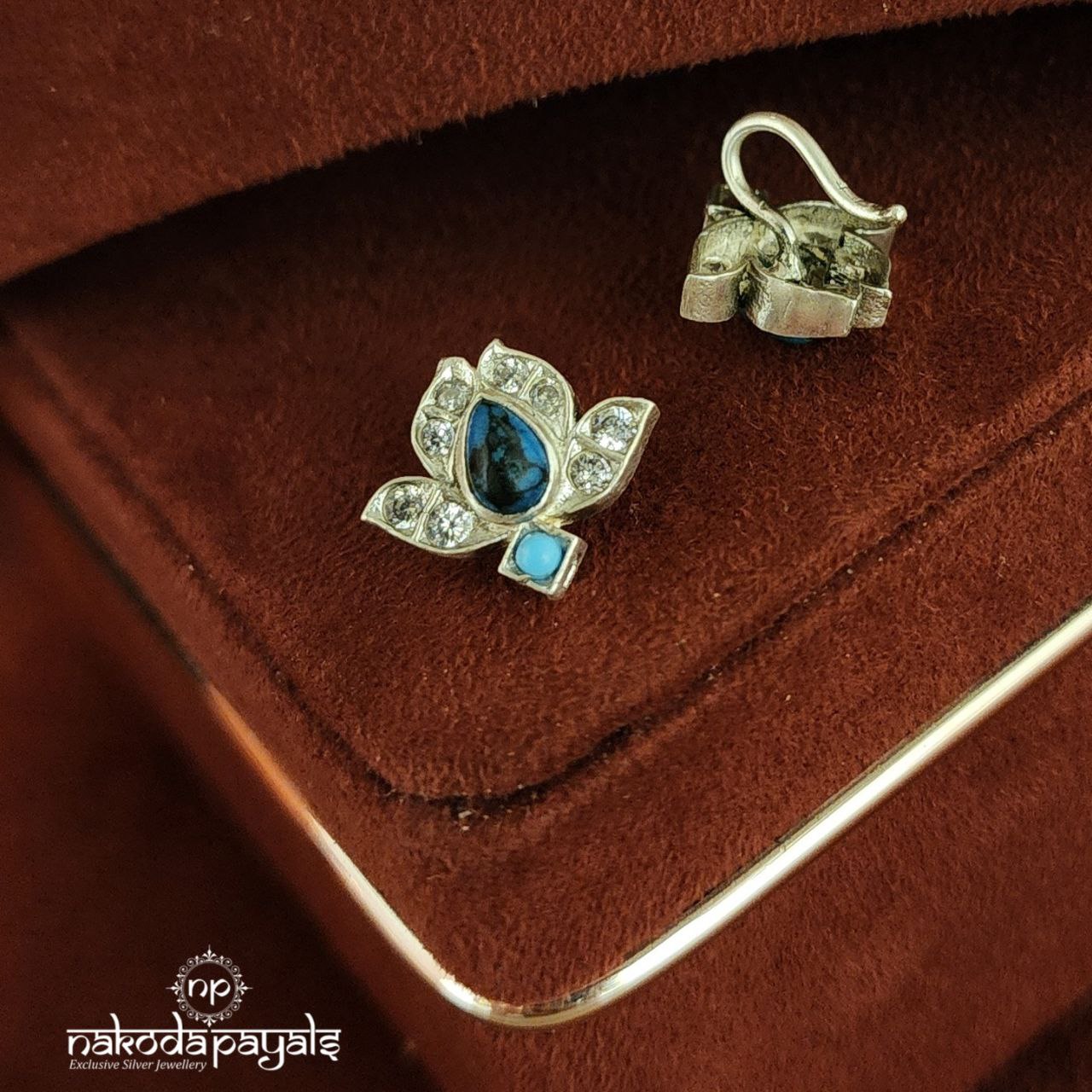Turquoise Nosepin (NP0587)