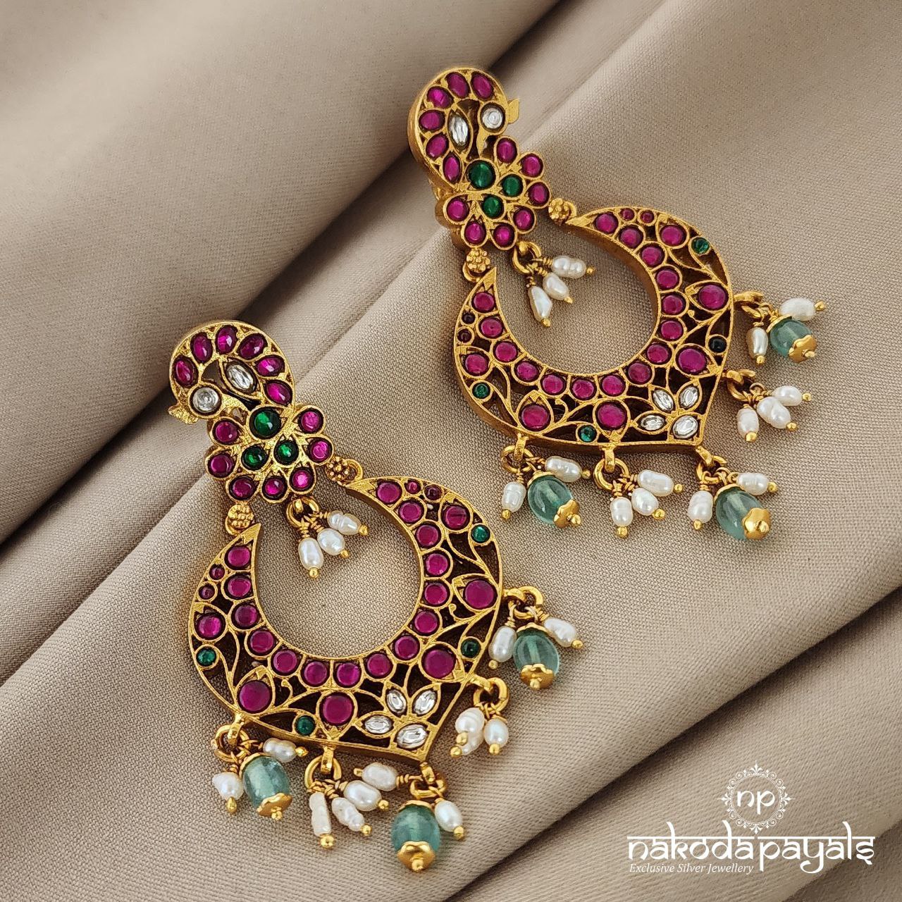 Fetching Peacock Chandbali (GE5692)