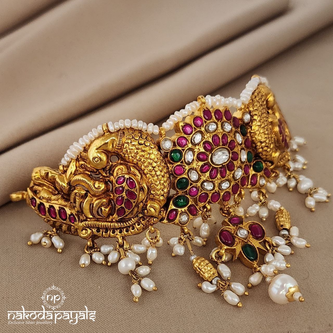 Captivating Kundan Hasli (GN5939)