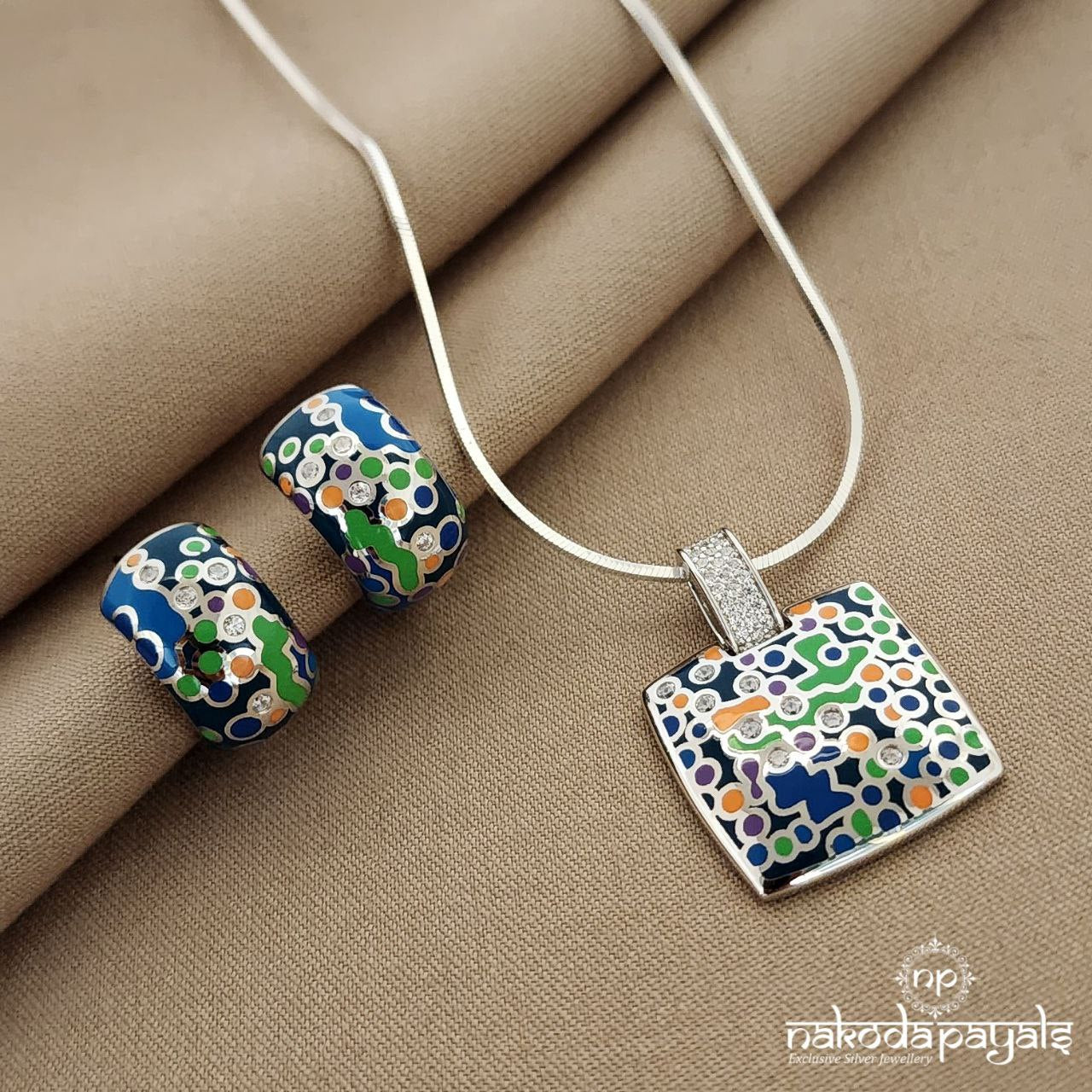 Flashy Square Pendant Set (St1821)