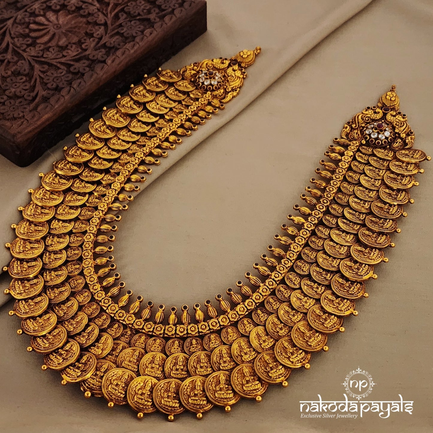 Triple Layerd Kasu Necklace (GN7229)