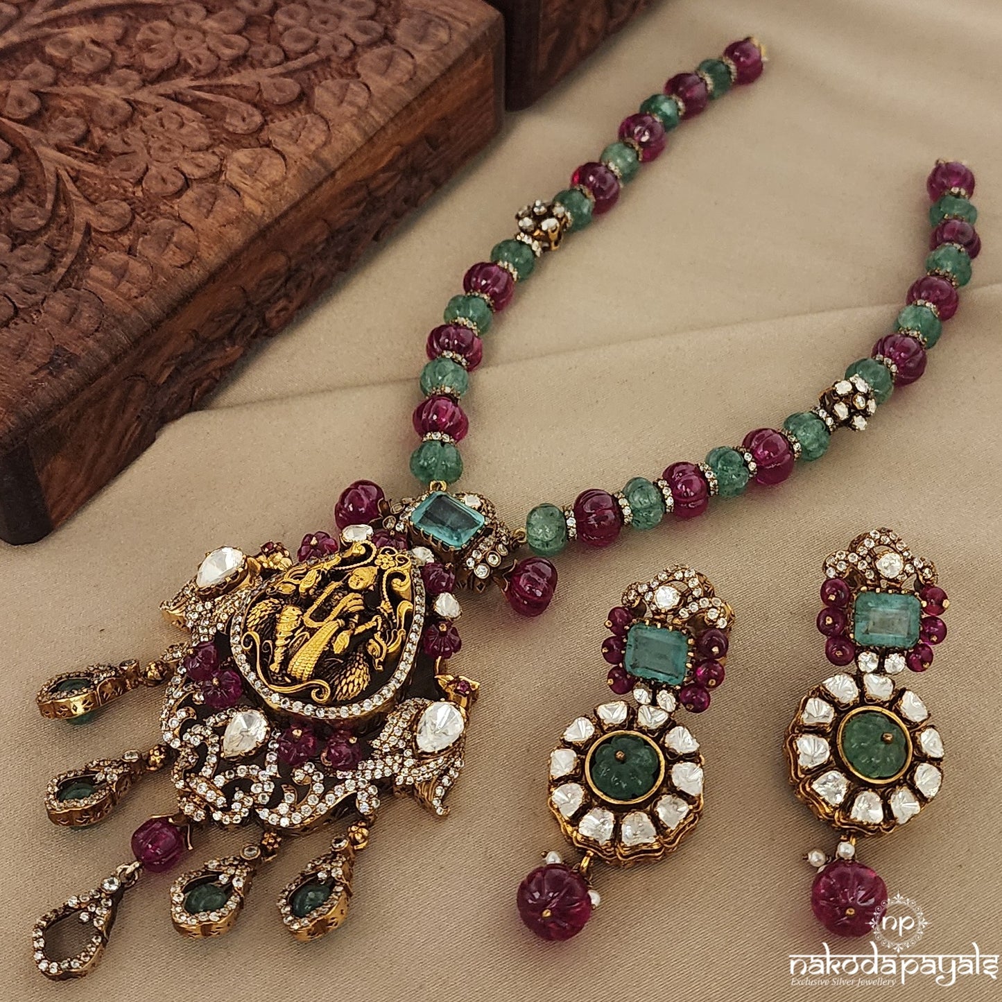 Colourful Lakshmi In Moissanite With Earrings (Gn7306)