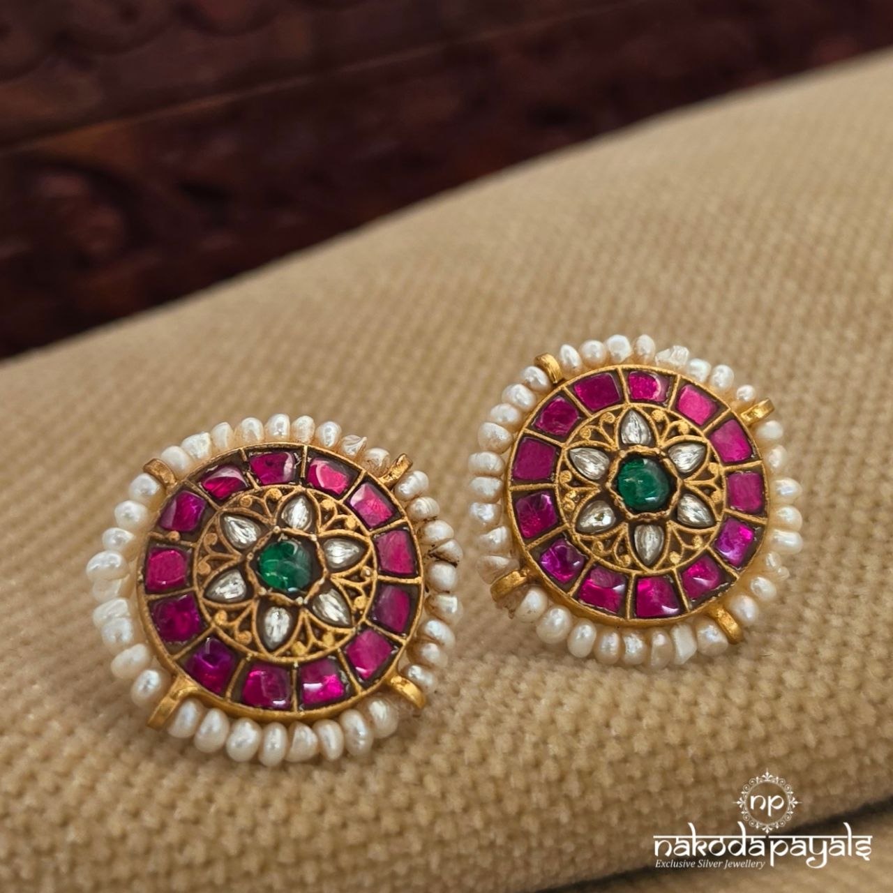Pink Kundan Floral pearls Studs (Ge11066)