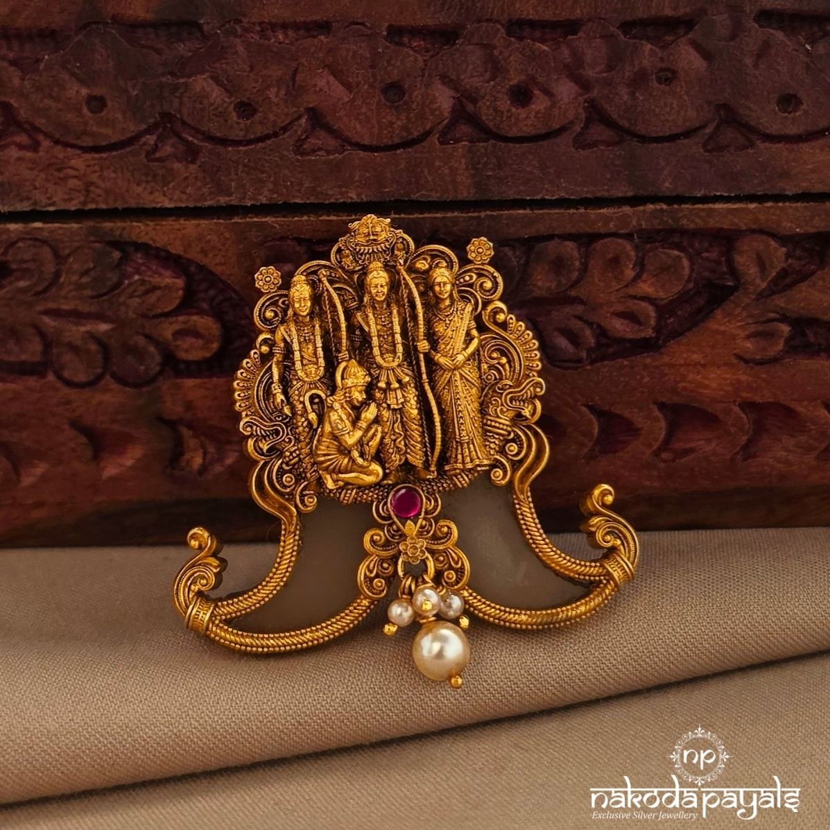 Ram Parivar Pearl Pendant (Gp2590)