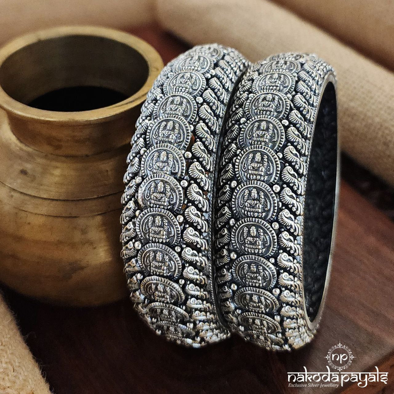 Plain Lakshmi Bangle Pair (K4950)
