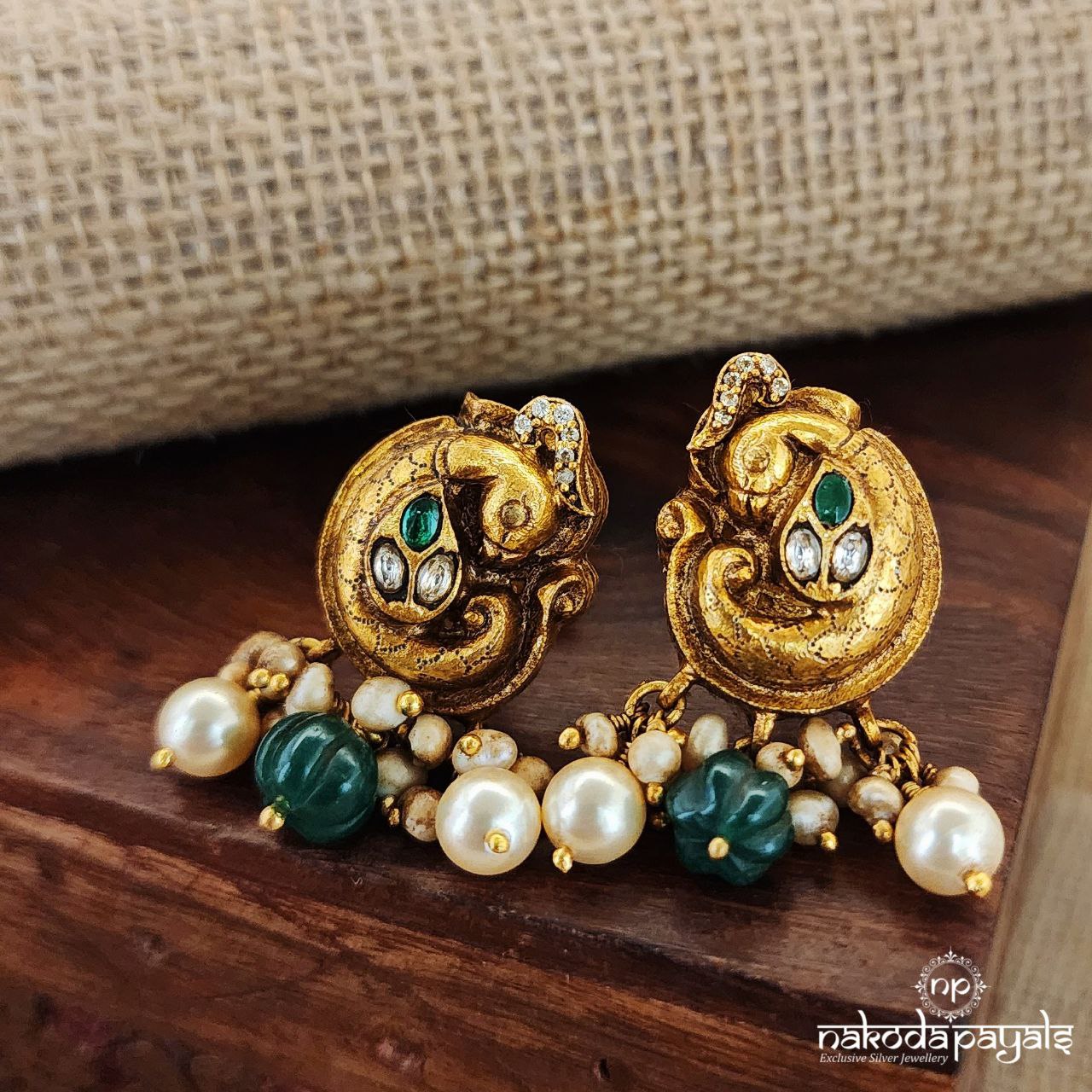 Green Drop Peacock Studs (Ge8373)
