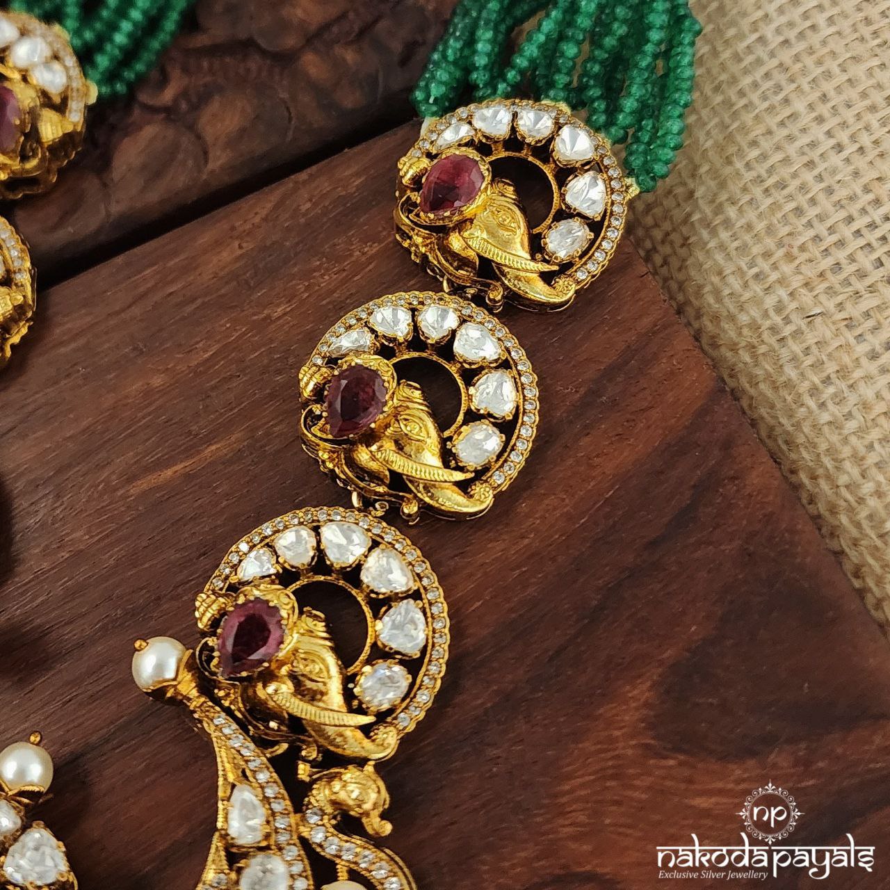 Lakshmi Moissanite Neckpiece With Earrings (Gn8610)