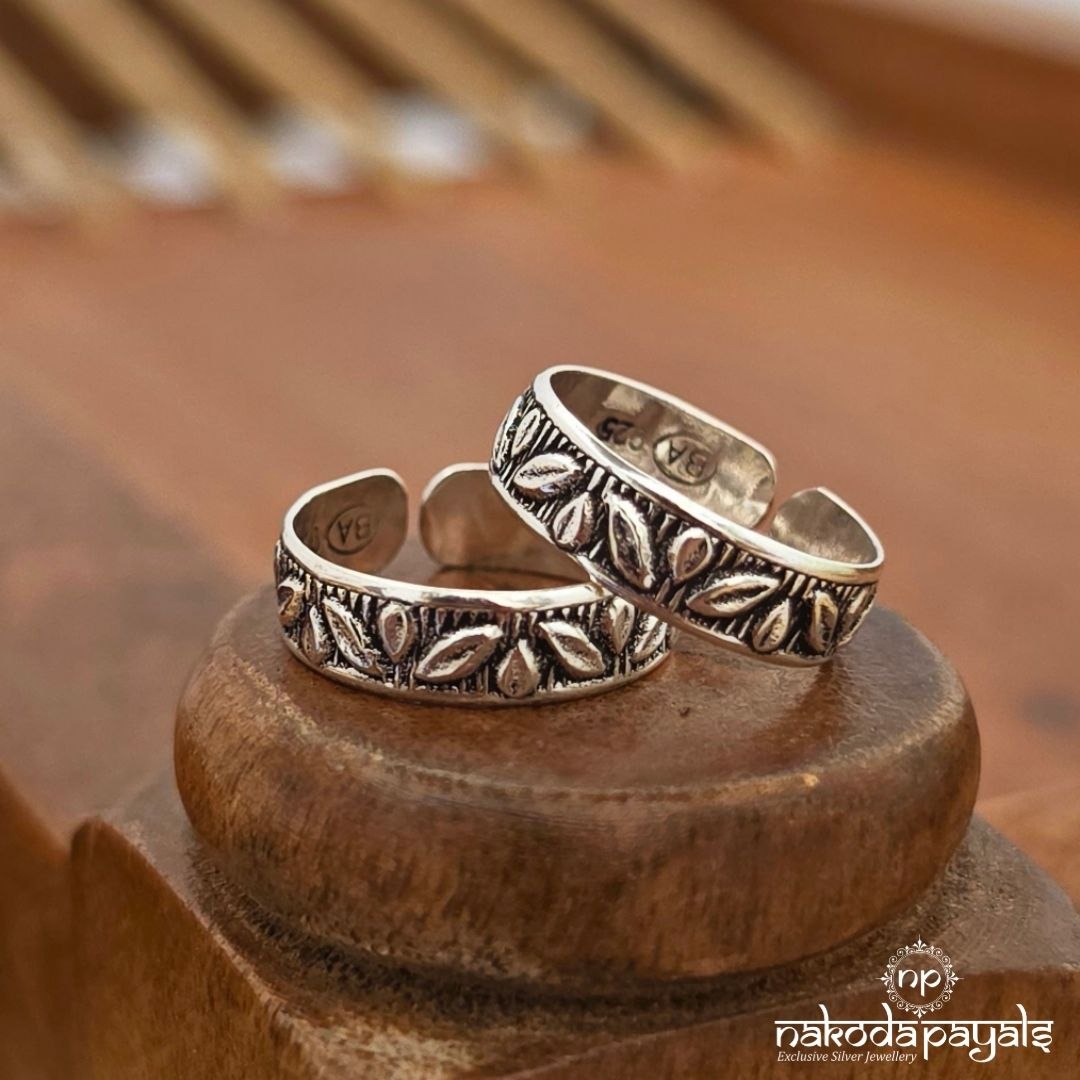 Leafy Oxidised Toerings (T4890)