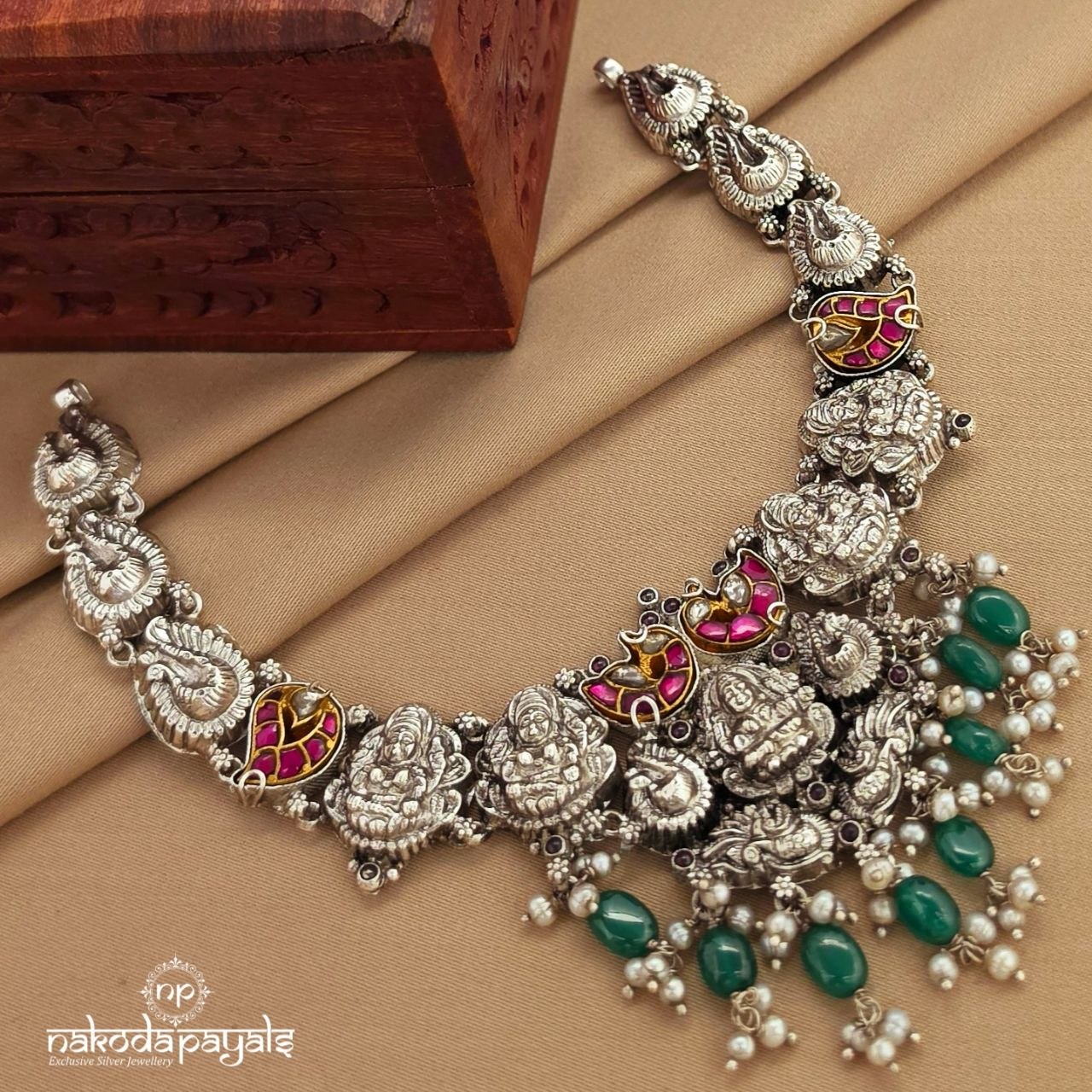 Kundan Lakshmi Neckpiece (N11687)