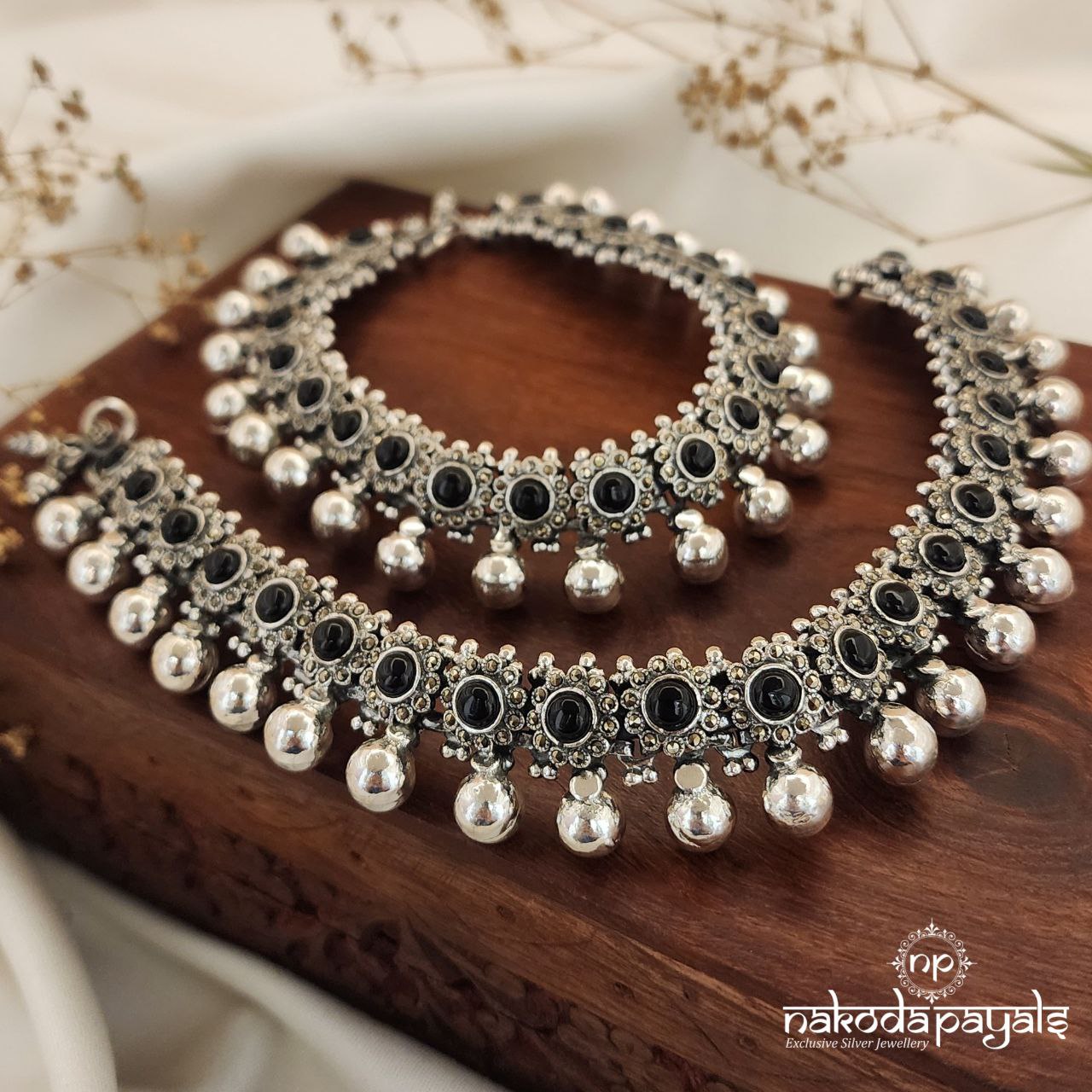 Glorious Bluish Ball Anklets Pairs (A5927)