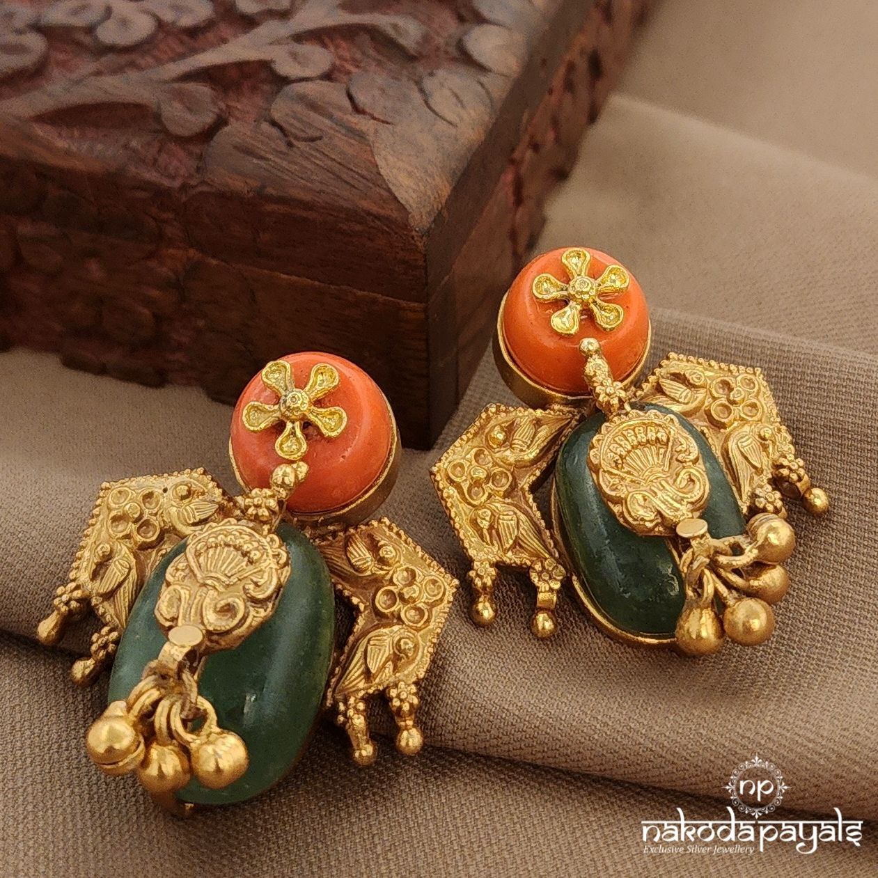 Traditional Coral Earrings (Ge10307)